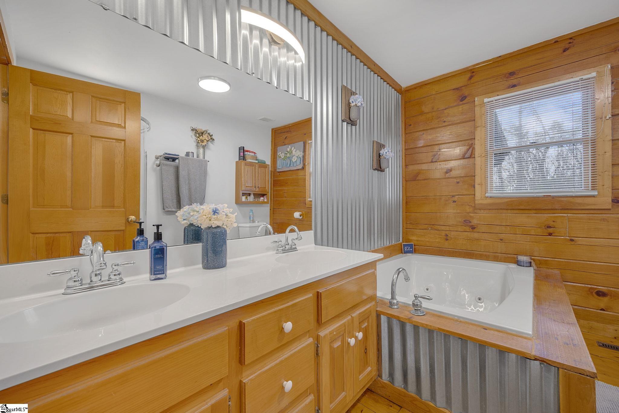 220 Blue Berry Trail Pickens, SC 29671 - Photo 18 of 44