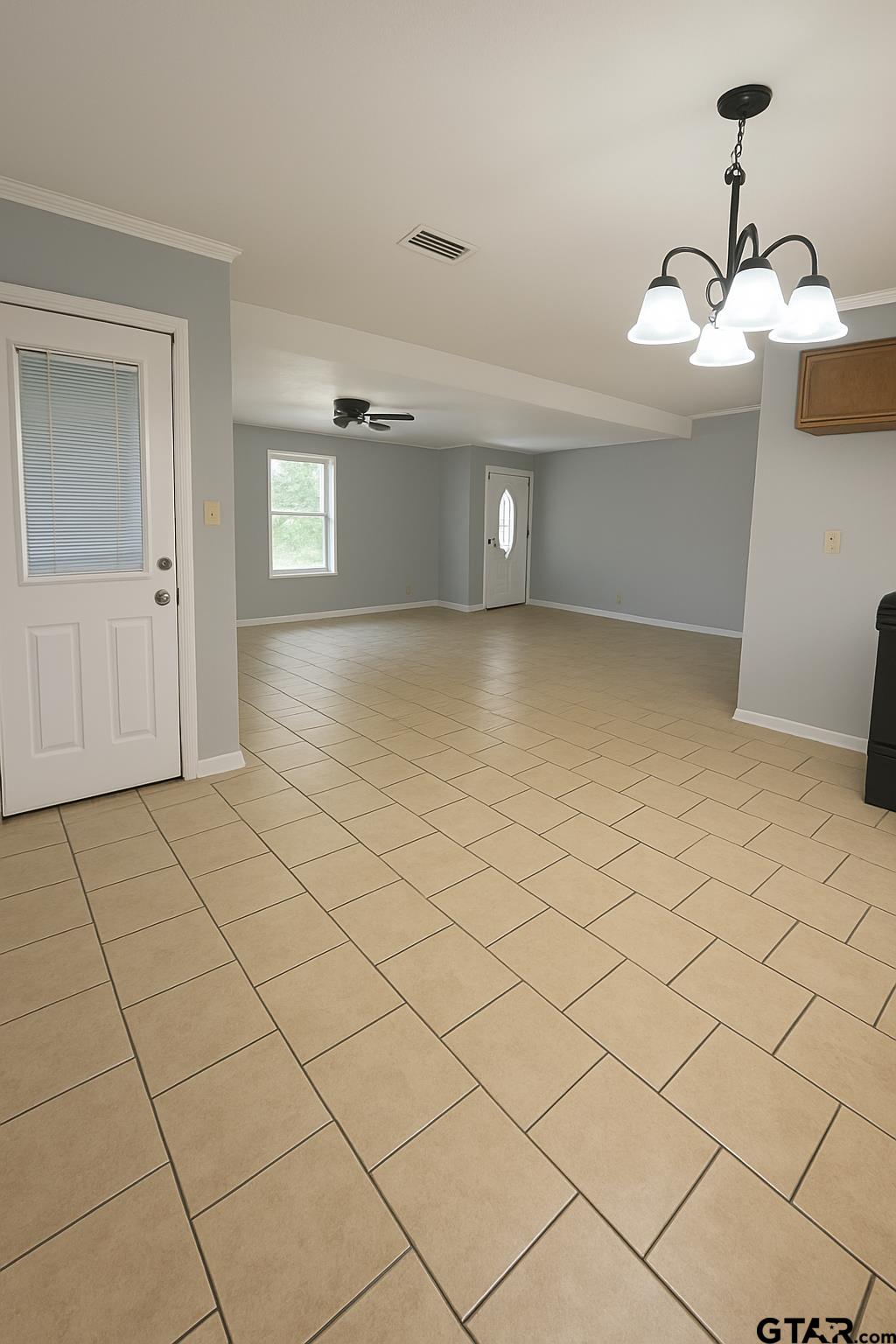 23601 State Highway 64 Troup, TX 75789 - Photo 7 of 19 a view of a livingroom with natural light