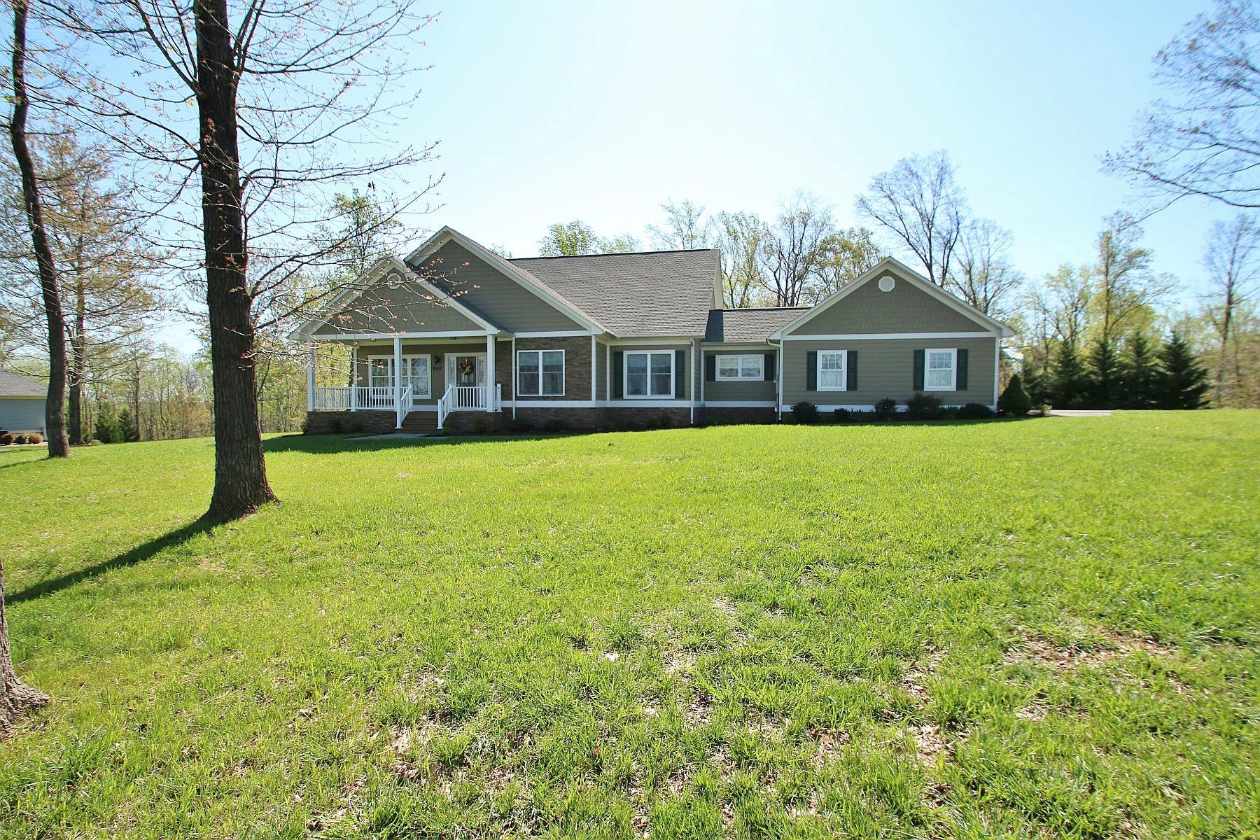 840 Windlass Road Moneta, VA 24121 - Photo 3 of 40 img_9992