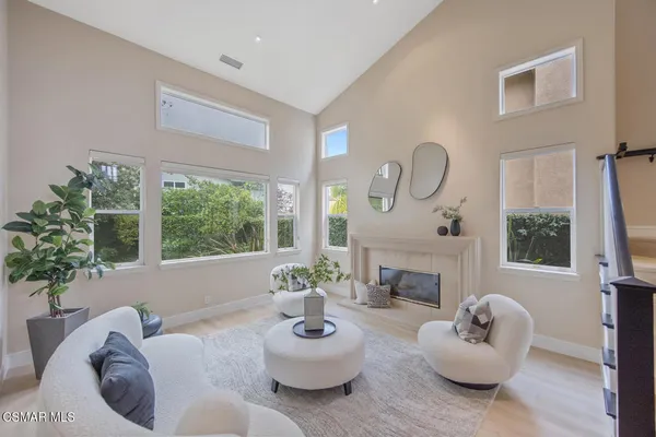 $1,699,000 | 2594 Oak Valley Lane, Thousand Oaks, CA 91362