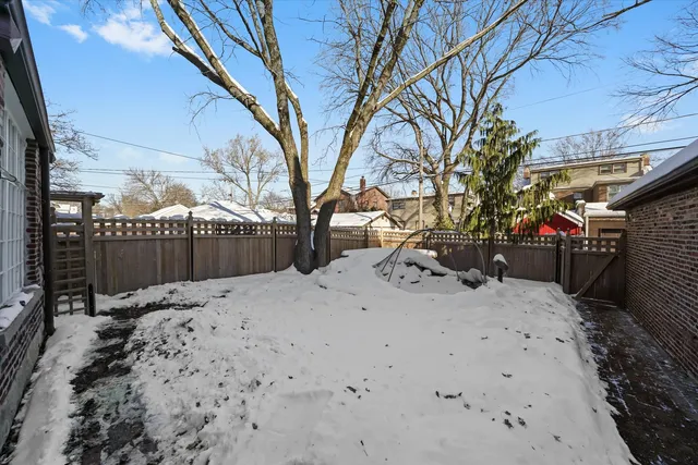 $750,000 | 10351 South Leavitt Street, Chicago, IL 60643