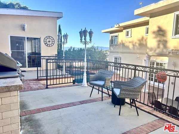 $11,000 | 11502 Dona Teresa Drive, Studio City, CA 91604