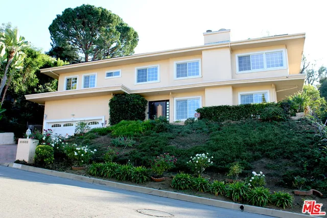 $11,900 | 11502 Dona Teresa Drive, Studio City, CA 91604