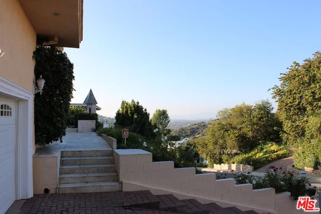 $11,900 | 11502 Dona Teresa Drive, Studio City, CA 91604