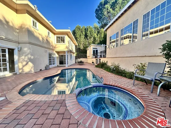 $11,000 | 11502 Dona Teresa Drive, Studio City, CA 91604