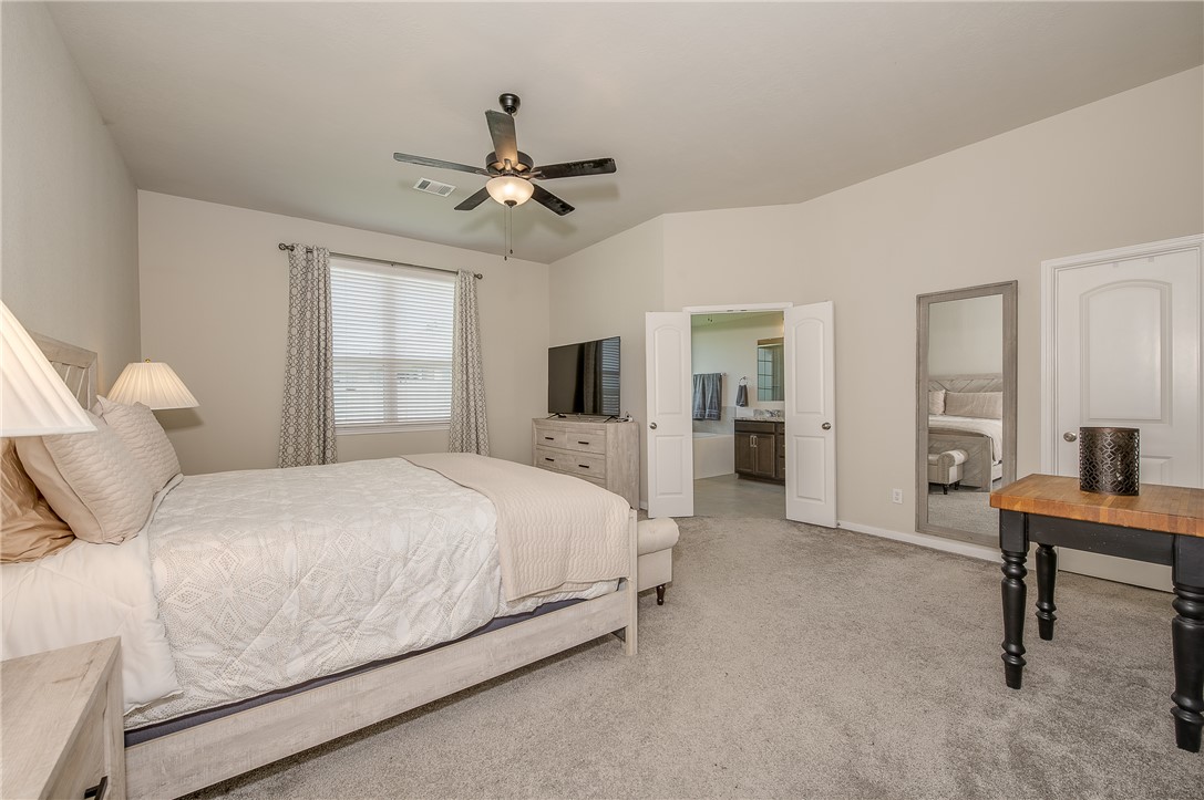 2078 Viva Road Bryan, TX 77807 - Photo 16 of 32