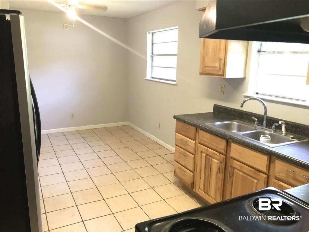 4007 Morhaven Drive Mobile, AL 36605 - Photo 2 of 18