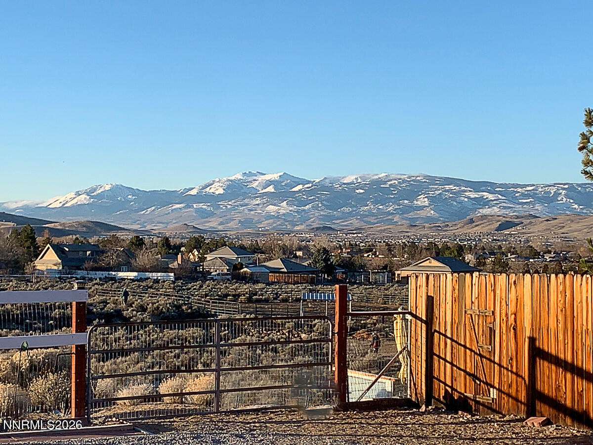 9580 Benedict Drive Sparks, NV 89441 - Photo 3 of 40 a view of a city