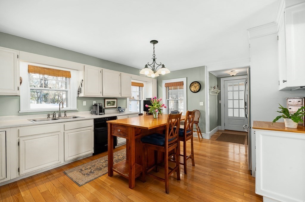 31 Grapevine Road Wenham, MA 01984 - Photo 12 of 41