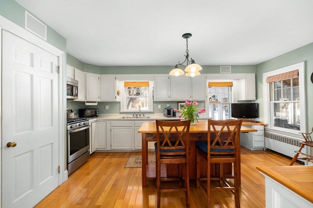 31 Grapevine Road Wenham, MA 01984 - Photo 13 of 41