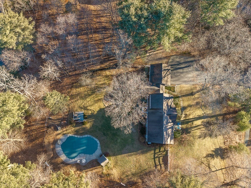 31 Grapevine Road Wenham, MA 01984 - Photo 4 of 41