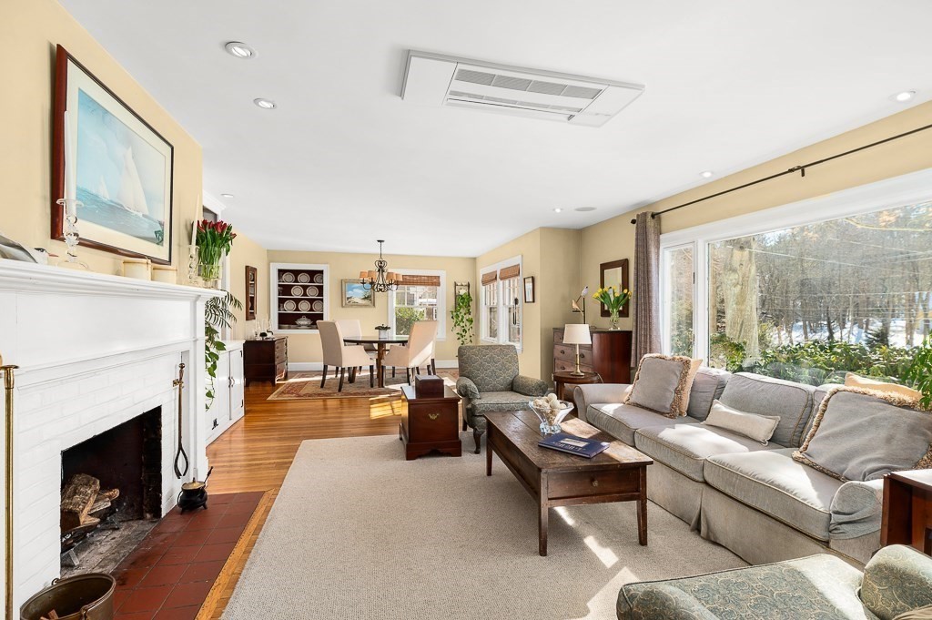 31 Grapevine Road Wenham, MA 01984 - Photo 8 of 41