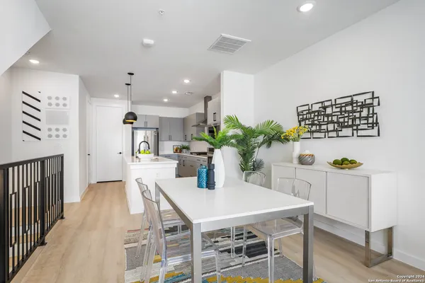 $515,000 | 719 East Locust Street, Unit 2110, San Antonio, TX 78212
