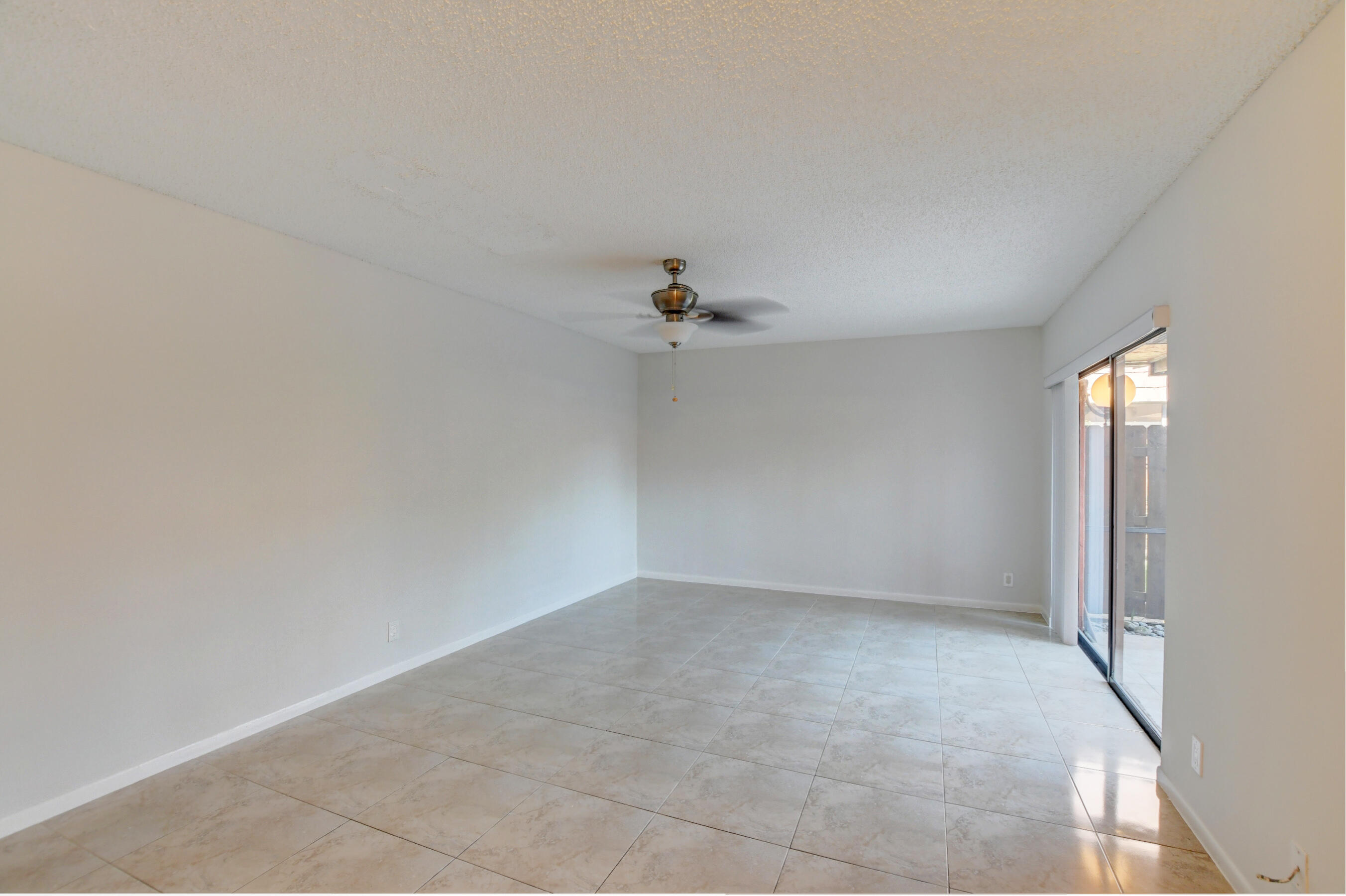 7781 Courtyard Run West Boca Raton, FL 33433 - Photo 6 of 22 05_ebf_5229and4more