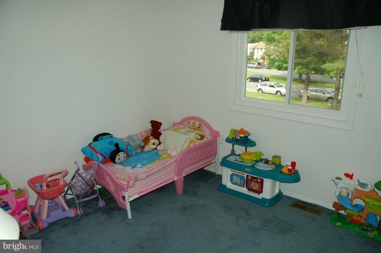 159 North Cottage Road Sterling, VA 20164 - Photo 16 of 26 Bedroom