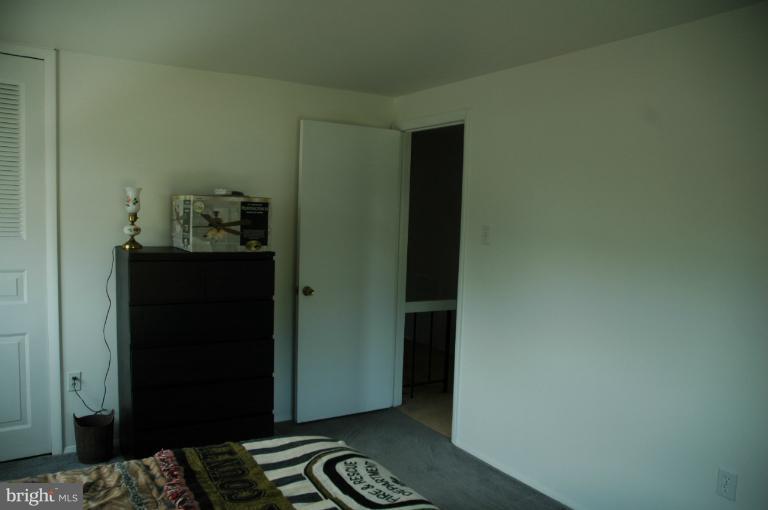 159 North Cottage Road Sterling, VA 20164 - Photo 22 of 26 Bedroom