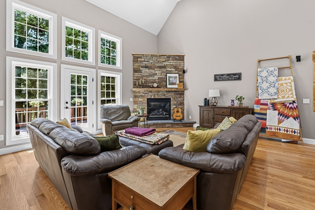 17 Bissonnette Circle Southampton, MA 01073 - Photo 8 of 42