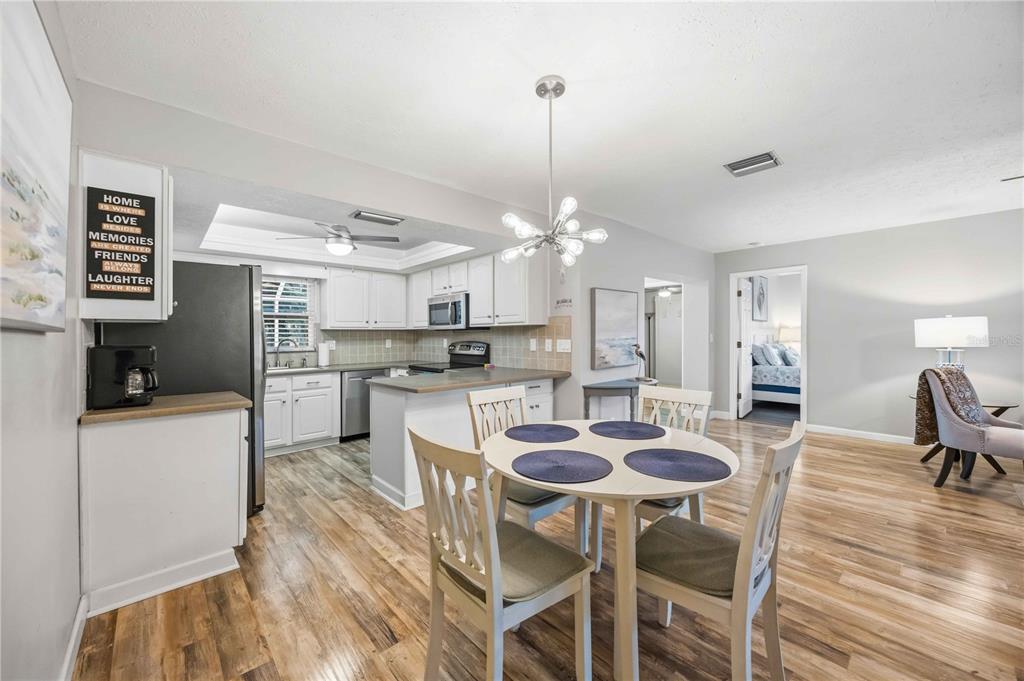 251 Plantation Road Venice, FL 34293 - Photo 12 of 66