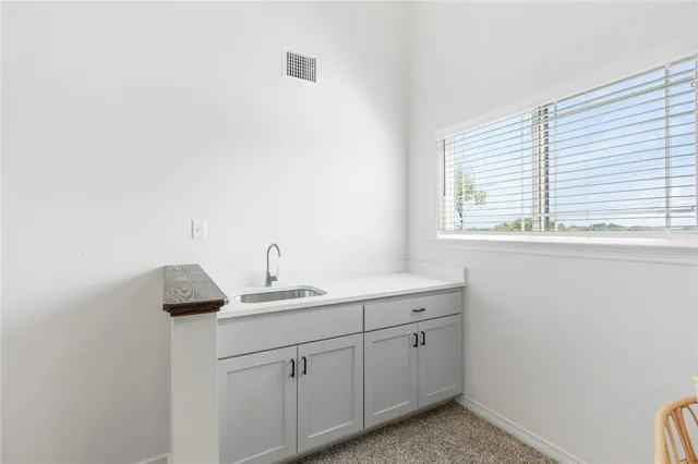 $4,500 | 307 C Sterling Street, College Station, TX 77840