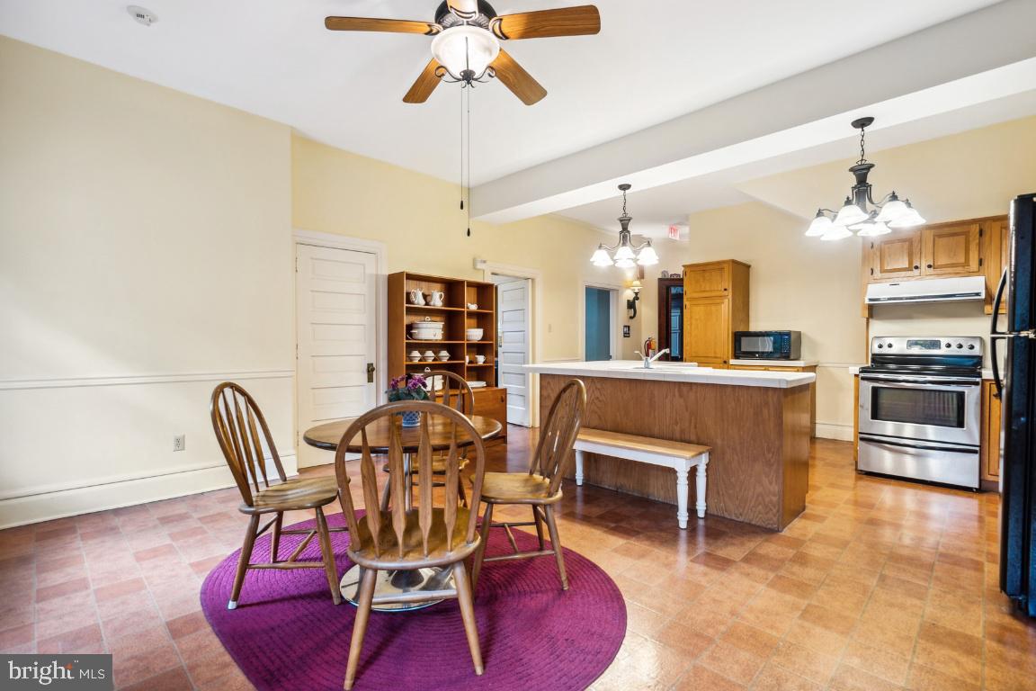 224 Broadway Hanover, PA 17331 - Photo 39 of 103