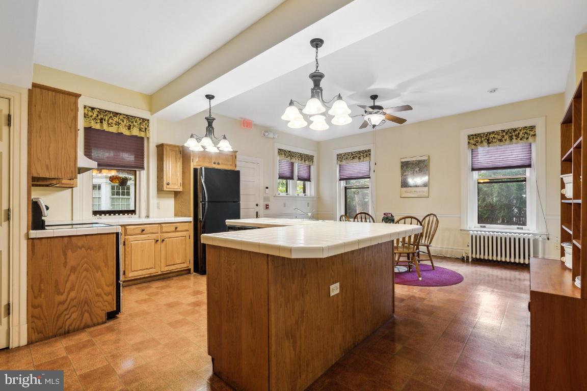 224 Broadway Hanover, PA 17331 - Photo 40 of 103