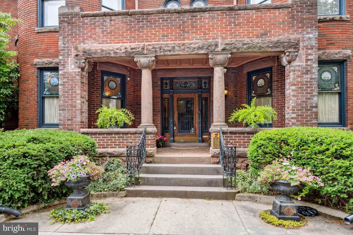 224 Broadway Hanover, PA 17331 - Photo 6 of 103