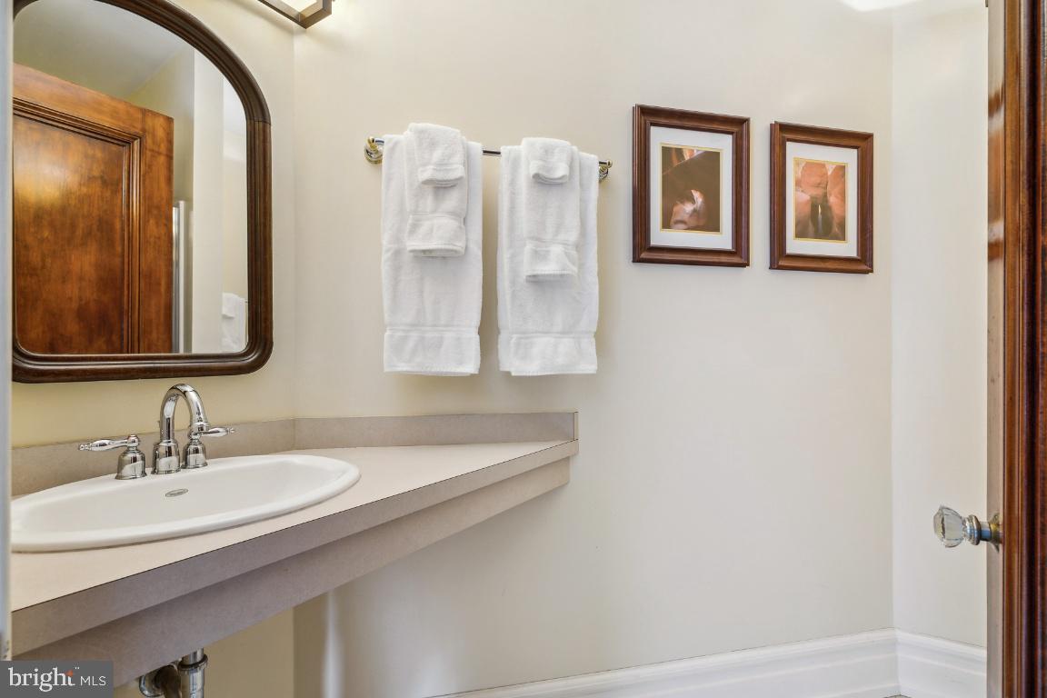 224 Broadway Hanover, PA 17331 - Photo 64 of 103