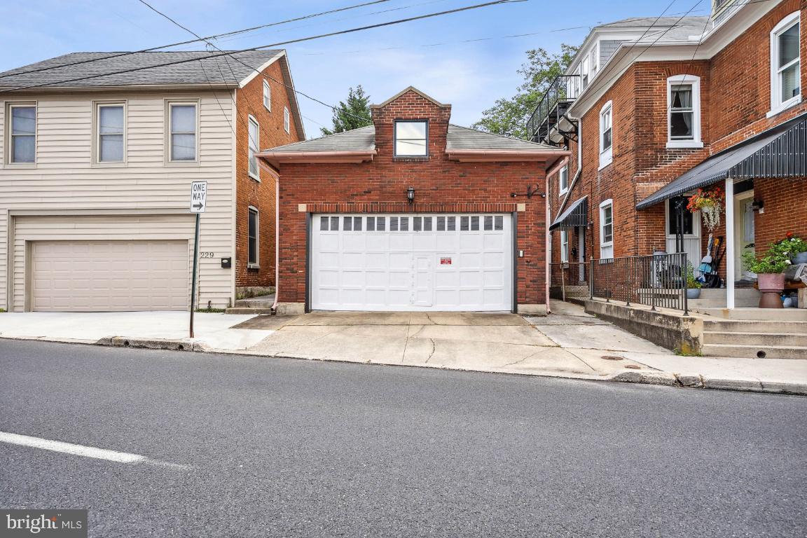 224 Broadway Hanover, PA 17331 - Photo 83 of 103