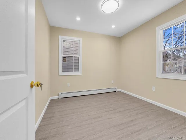 $979,000 | 110-34 214th Street | Bellaire Estates