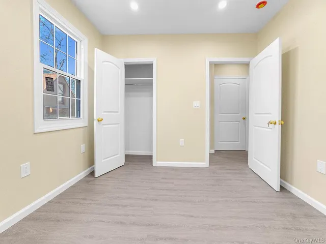 $979,000 | 110-34 214th Street | Bellaire Estates