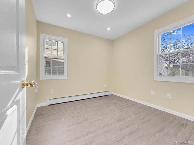 $979,000 | 110-34 214th Street | Bellaire Estates