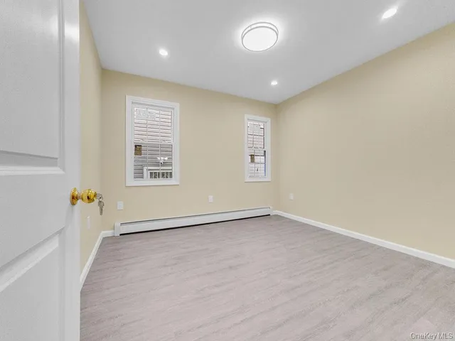 $979,000 | 110-34 214th Street | Bellaire Estates