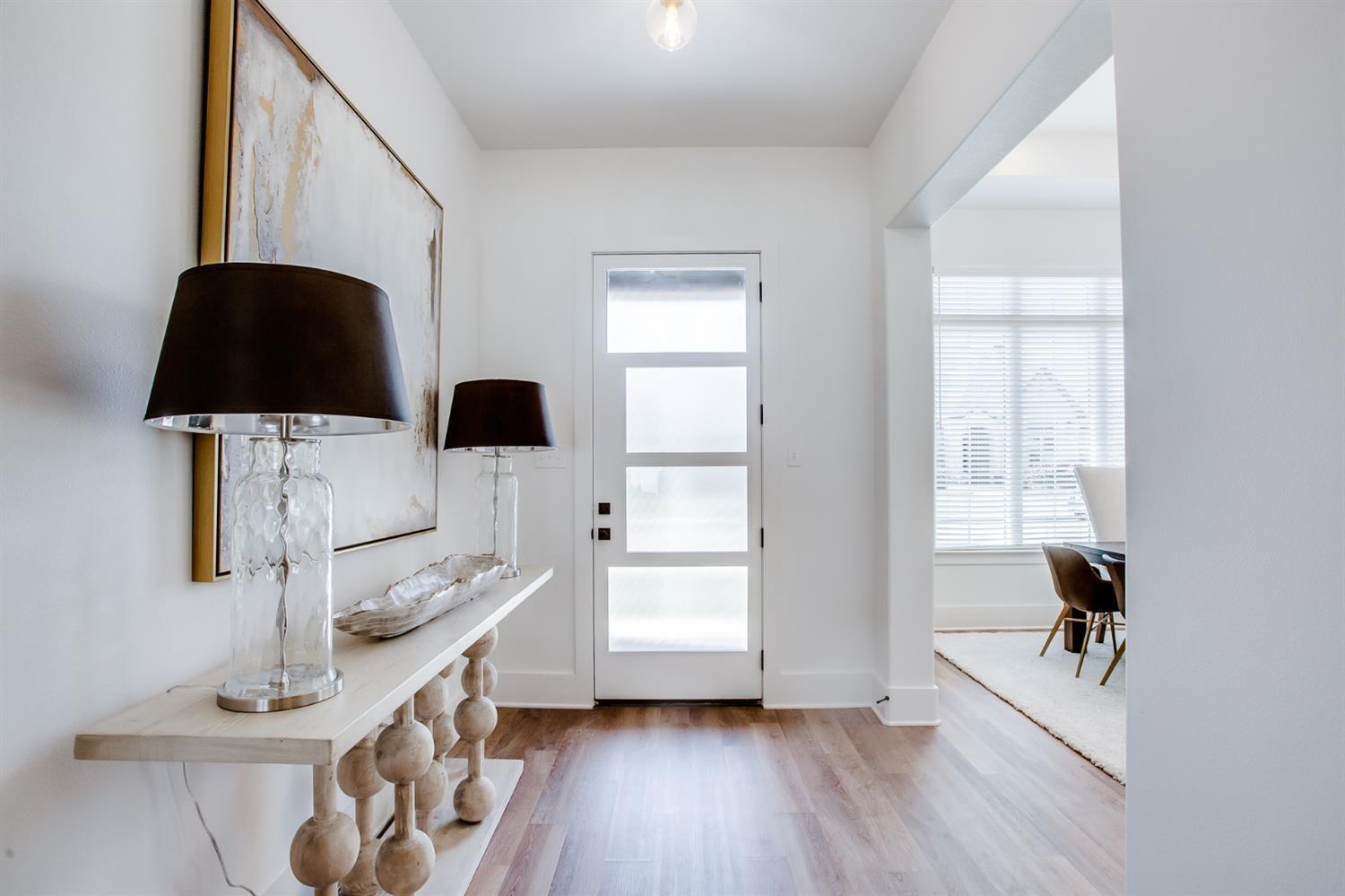 3812 138th Street Lubbock, TX 79423 - Photo 3 of 33 d071ae67-2cbe-4b3f-8f0c-24eef4b7e2aa