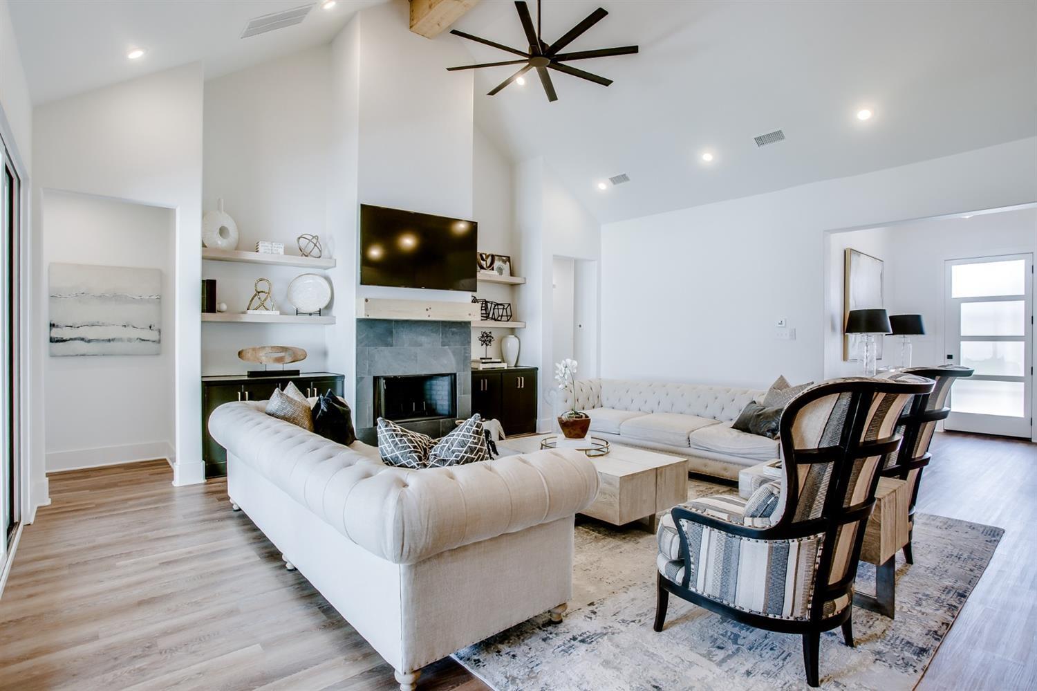 3812 138th Street Lubbock, TX 79423 - Photo 5 of 33 2d9997a8-0a5b-4484-8ae8-1dce24461c8e