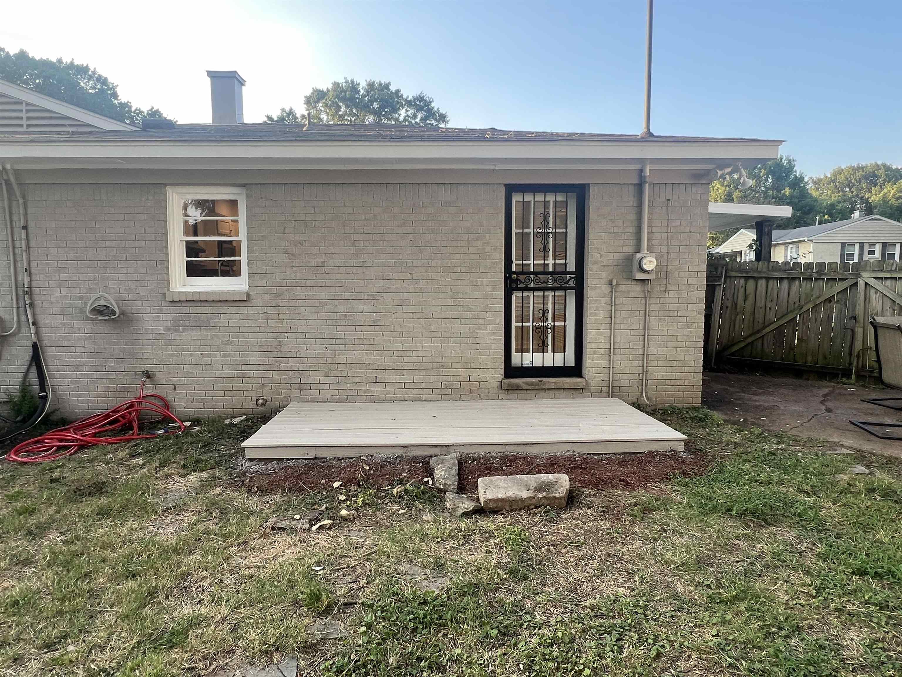 5131 Verne Road Memphis, TN 38117 - Photo 30 of 35 View of rear view of house