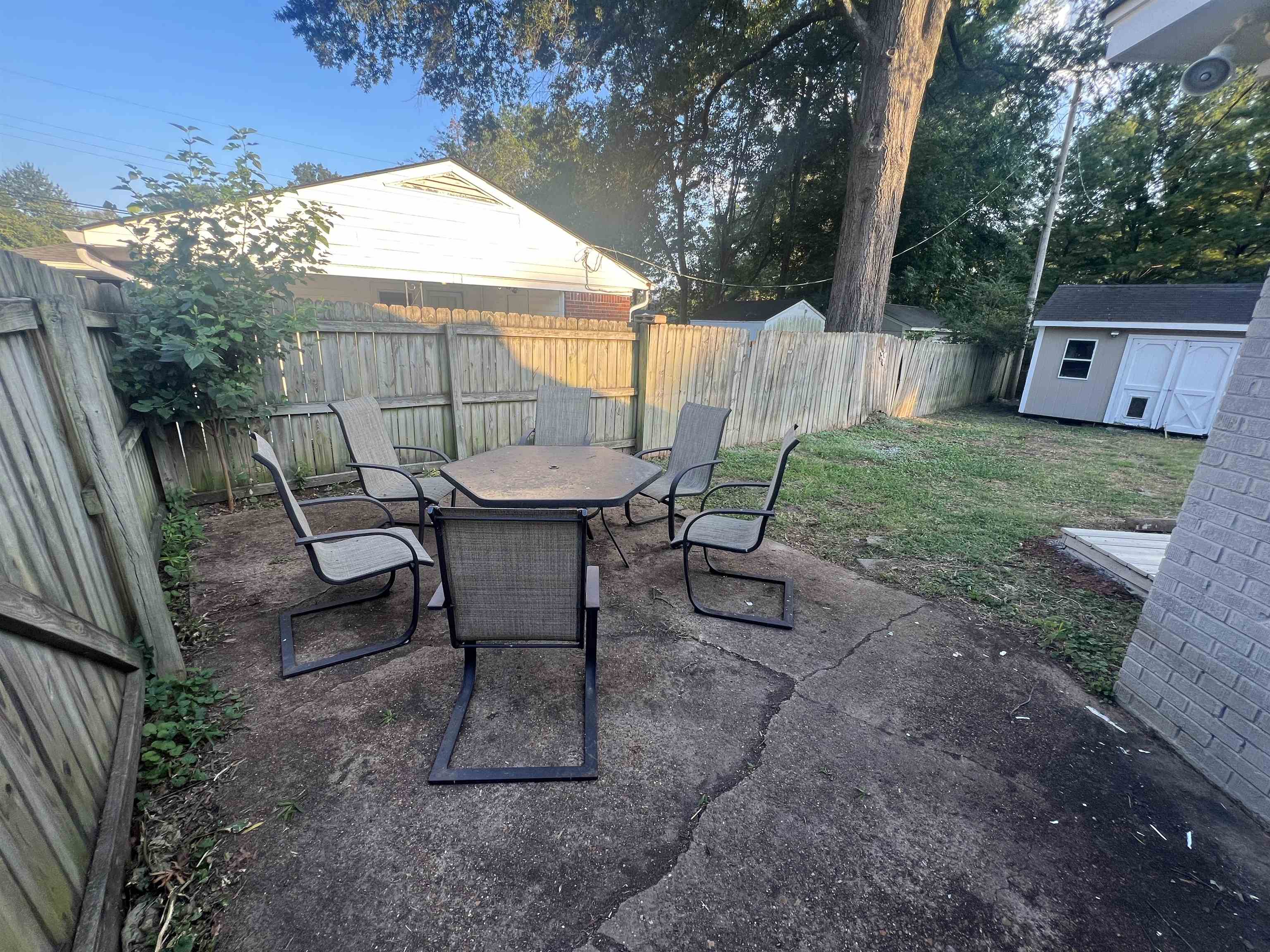 5131 Verne Road Memphis, TN 38117 - Photo 32 of 35 View of patio with a storage unit