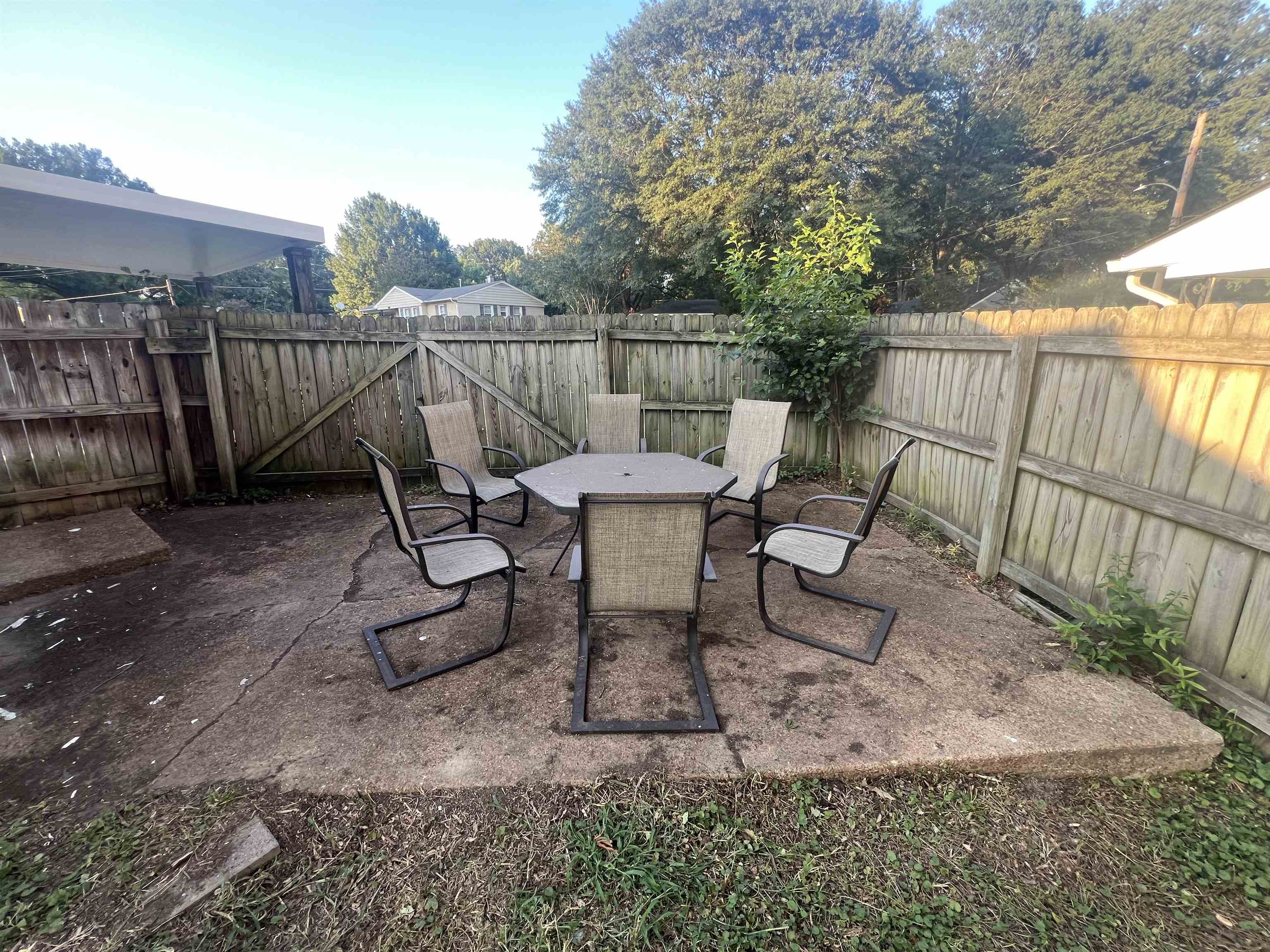 5131 Verne Road Memphis, TN 38117 - Photo 33 of 35 View of patio / terrace