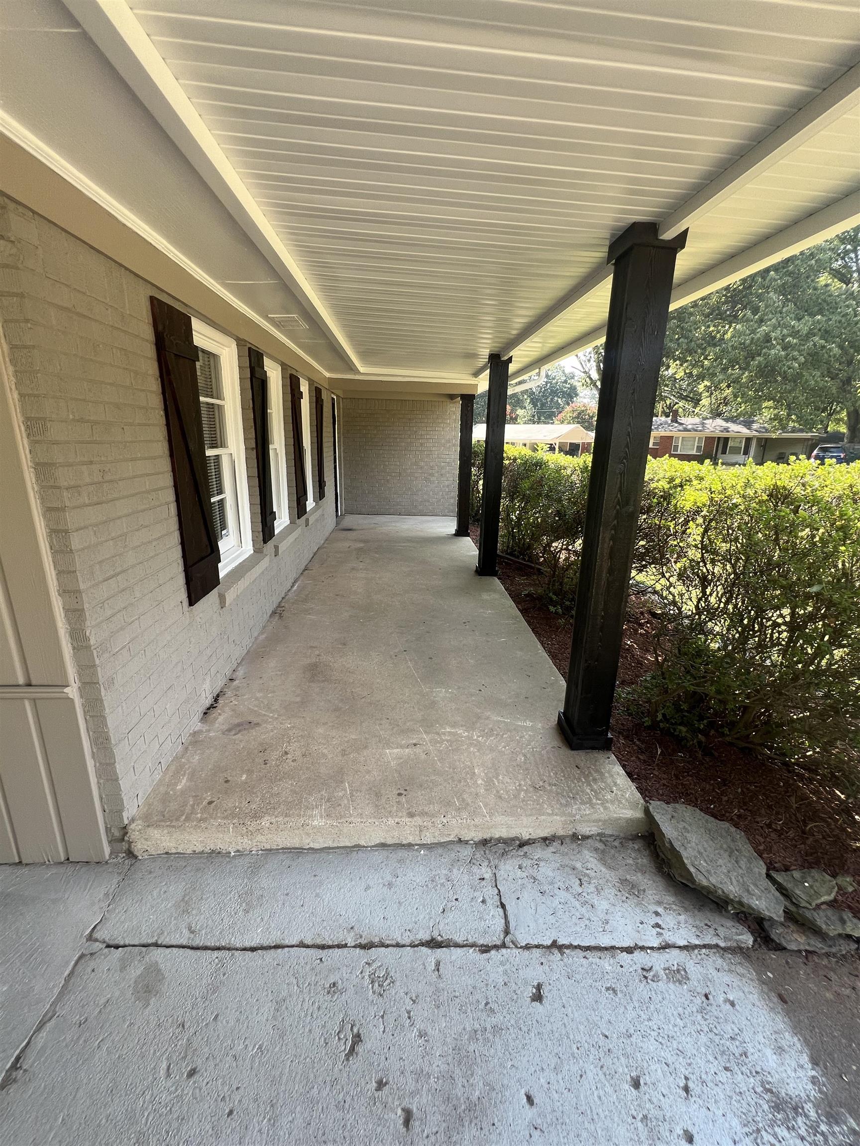 5131 Verne Road Memphis, TN 38117 - Photo 4 of 35 View of patio