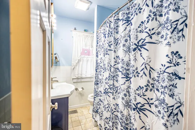 $376,000 | 4 West Homestead Avenue, Collingswood, NJ 08108