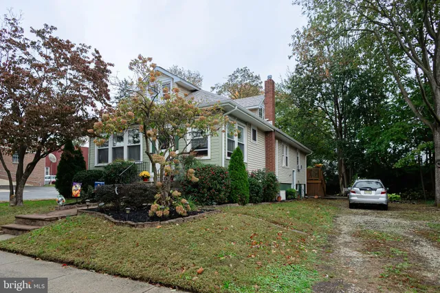 $379,999 | 4 West Homestead Avenue, Collingswood, NJ 08108