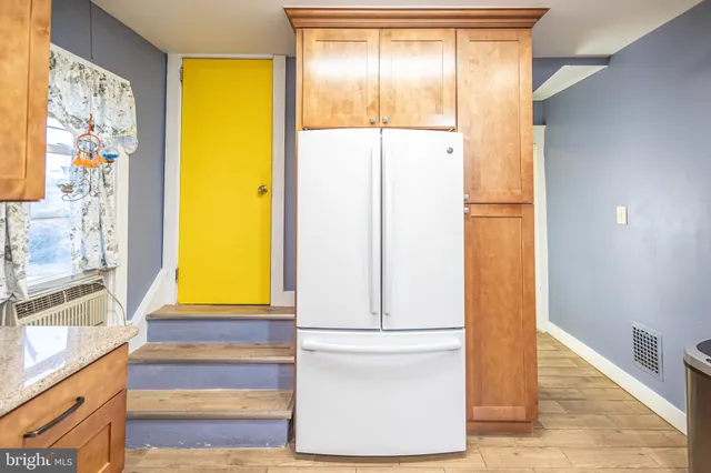 $376,000 | 4 West Homestead Avenue, Collingswood, NJ 08108