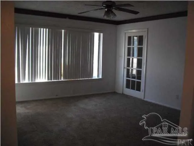 $1,200 | 701 East Montclair Road, Pensacola, FL 32505