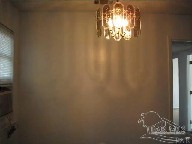 $1,200 | 701 East Montclair Road, Pensacola, FL 32505