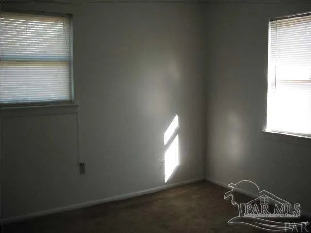 $1,200 | 701 East Montclair Road, Pensacola, FL 32505