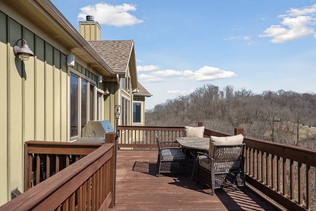 5320 Coconut Ridge Road Smithville, TN 37166 - Photo 28 of 47 a view of a balcony with furniture