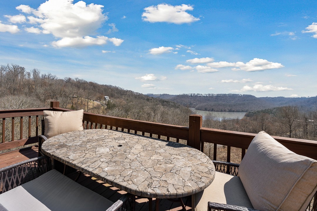 5320 Coconut Ridge Road Smithville, TN 37166 - Photo 30 of 47 a view of a balcony with mountain view