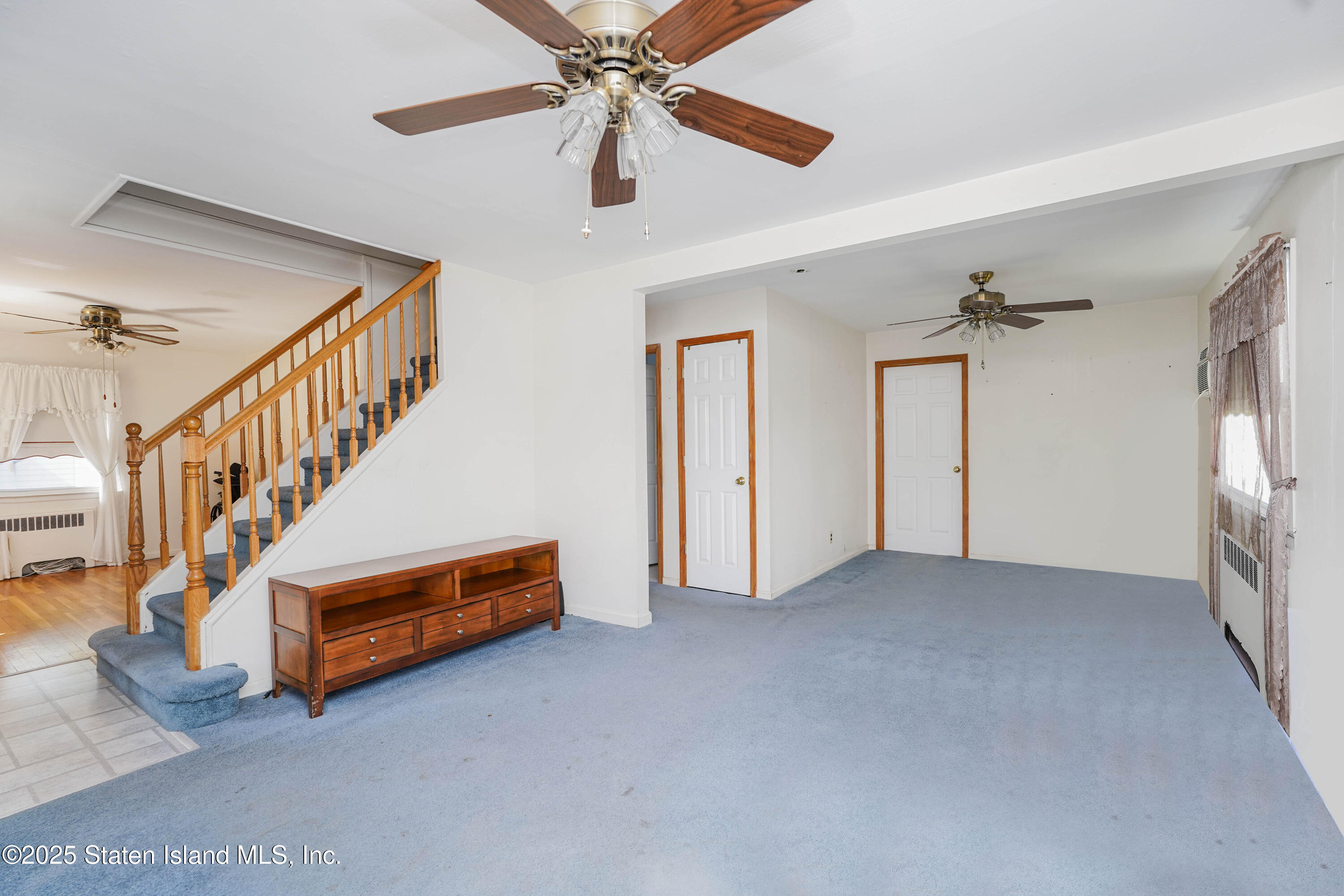 39 Troy Street Staten Island, NY 10308 - Photo 6 of 10 6) 39 TROY ST LIVING ROOM