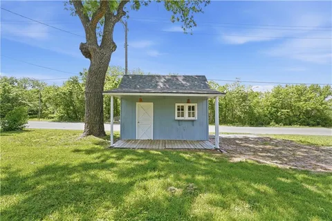 $355,000 | 9502 East Linwood Boulevard, Independence, MO 64052