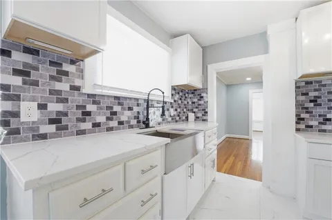 $355,000 | 9502 East Linwood Boulevard, Independence, MO 64052