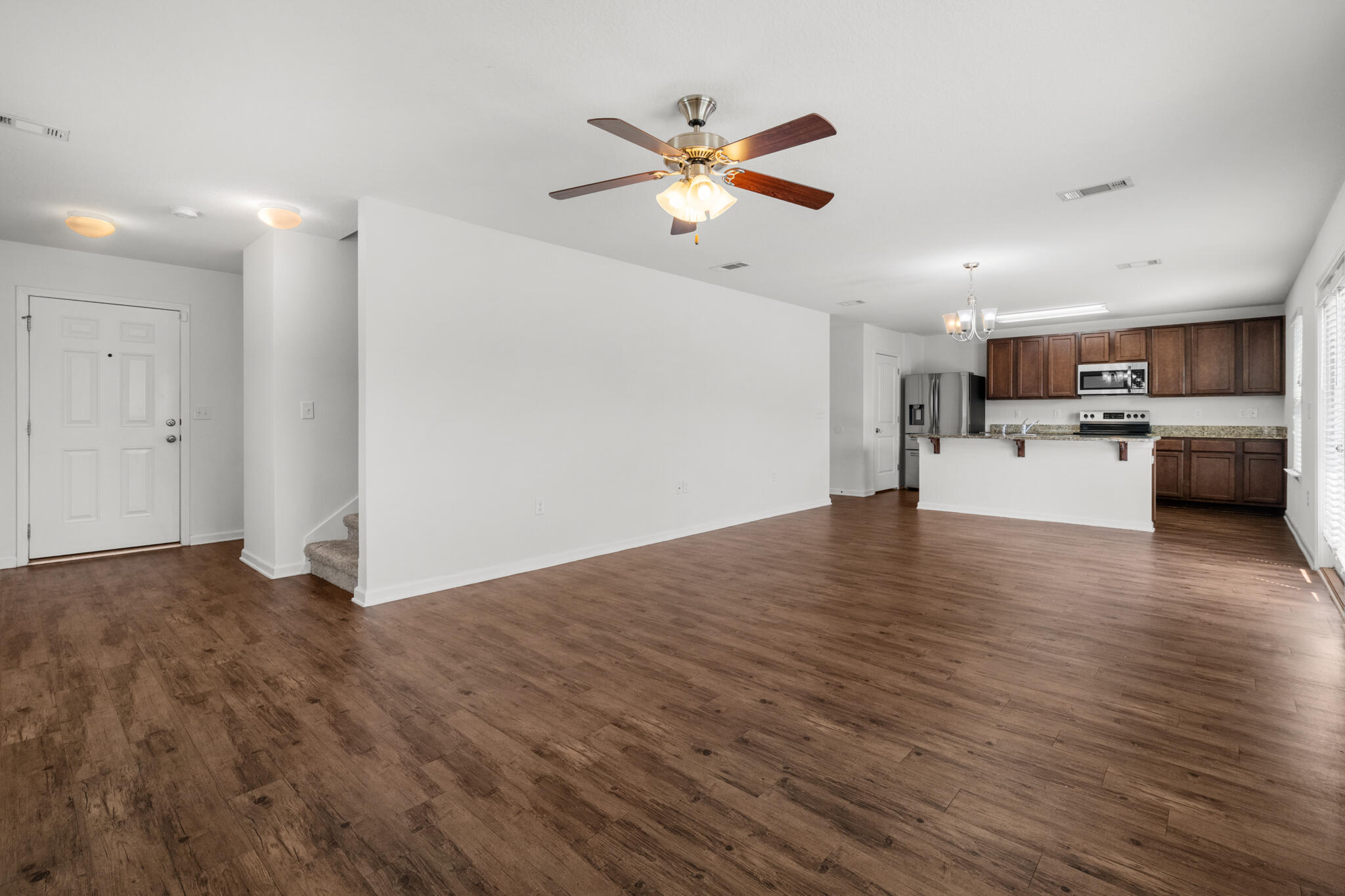725 Widgeon Way Crestview, FL 32539 - Photo 3 of 16 725WidgeonWay-04